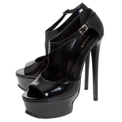 Pre Owned صندل روبرتو كافالي بسير كاحل و بمقدمة مفتوحة جلد لامع أسود مقاس 37