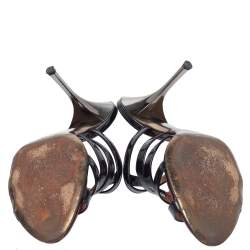 Pre Owned صندل روبرتو كافالي طراز سيور جلد لامع أسود مقاس 40