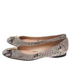 Pre Owned حذاء باليرينا فلات روبرتو كافالي مزين قفل جلد ثعبان بني مقاي 40