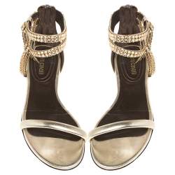 Pre Owned صندل فلات روبرتو كافالي مزخرف كريستال و سير كاحل جلد ذهبي مقاس 36
