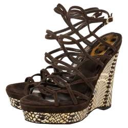 مملوكة مسبقًا صندل روبرتو كافالي سيور كعب روكي جلد ثعبان و سويدي بني مقاس 38.5