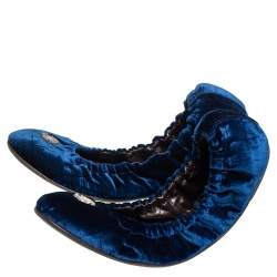 Pre Owned Roberto Cavalli Blue Velvet Srunch Ballet Flats Size 39