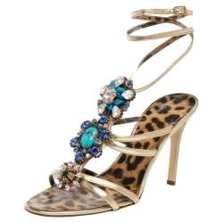 مملوكة مسبقًا صندل روبرتو كافالي سيور مزخرف جواهر جلد ذهبي ميتالك مقاس 39