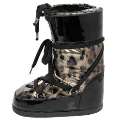 Pre Owned بوت روبرتو كافالي جلد أسود لامع وقماش نقشة الفهد مطبوع مقاس 38