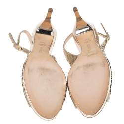 مملوكة مسبقًا صندل روبرتو كافالي جلد ذهبي مقدمة مفتوحة فتحة كعب مقاس 38.5