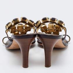 مملوكة مسبقًا Roberto Cavalli Brown Leather Embellished Sandals Size 39