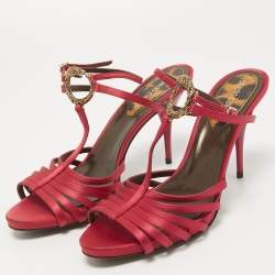 مملوكة مسبقًا Roberto Cavalli Burgundy Satin Snake T-Bar Ankle Strap Sandals Size 39