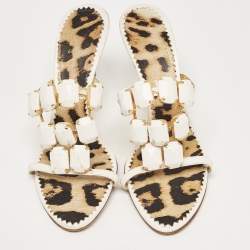 مملوكة مسبقًا Roberto Cavalli White Leather Embellised Sandals Size 39.5