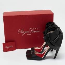 Roger Vivier Black Leather Viv' Choc Back Bow Sandals Size 38