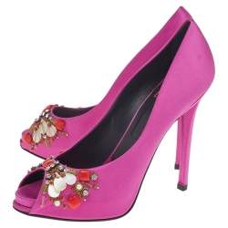 Pre Owned Roger Vivier Pink Satin Embellished Peep Toe Pumps Size 38