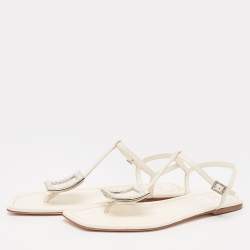 Roger Vivier Off White Leather Crystal Embellished Flat Thong Sandals Size 39