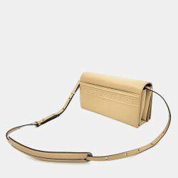 Pre Owned Roger Vivier Beige Leather shoulder bag
