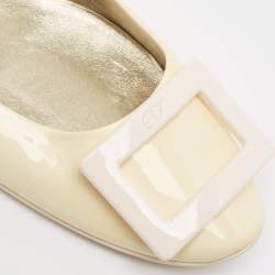 Pre Owned Roger Vivier Cream Patent Leather Ballet Flats Size 40