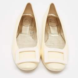 Pre Owned Roger Vivier Cream Patent Leather Ballet Flats Size 40