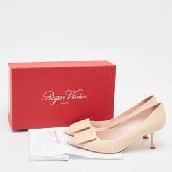 Pre Owned Roger Vivier Beige Leather Viv' in the city Pointed Toe Pumps Size 39