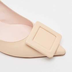 Pre Owned Roger Vivier Beige Leather Viv' in the city Pointed Toe Pumps Size 39