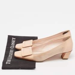 Pre Owned Roger Vivier Beige Patent Leather and Suede Trompette Pumps Size 38