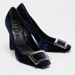 Pre Owned Roger Vivier Navy Blue Velvet Trompette Pumps Size 36