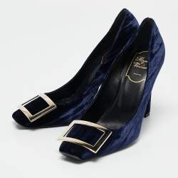 Pre Owned Roger Vivier Navy Blue Velvet Trompette Pumps Size 36