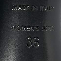 Pre Owned Roger Vivier Navy Blue Velvet Trompette Pumps Size 36