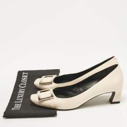 Roger Vivier Cream Patent Leather Trompette Block Heel Pumps Size 40