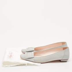 Pre Owned Roger Vivier Grey Suede and Patent Leather Belle Vivier Ballet Flats Size 38.5