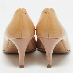 Roger Vivier Beige Patent Leather Metal Logo Round toe Pumps Size 37.5