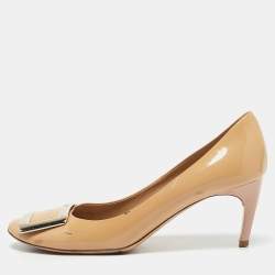 Roger Vivier Beige Patent Leather Metal Logo Round toe Pumps Size 37.5