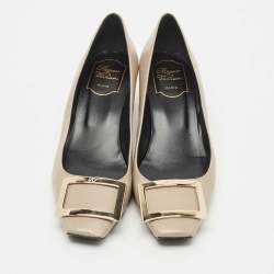 Pre Owned Roger Vivier Cream Leather Trompette Pumps Size 39