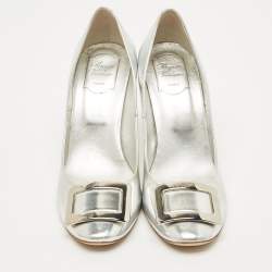 Pre Owned Roger Vivier Silver Leather Trompette Pumps Size 41