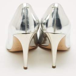 Pre Owned Roger Vivier Silver Leather Trompette Pumps Size 41