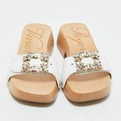 Pre Owned Roger Vivier White Leather Crystal Embellished Viv Clogs Size 34