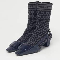مملوكة مسبقًا Roger Vivier Navy Blue Patent Leather and Knit Fabric Belle Vivier Sock Boots Size 40