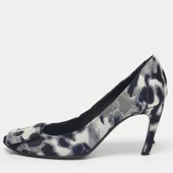 Pre Owned Roger Vivier Grey/Navy Blue Canvas Belle Vivier Trompette Pumps Size 35.5