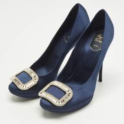 مملوكة مسبقًا Roger Vivier Limelight Buckle Size 39.5 Navy Blue Satin Pumps