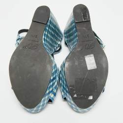 مملوكة مسبقًا Roger Vivier Gingham Size 37.5 Blue Snakeskin Embossed Leather Wedge Sandals