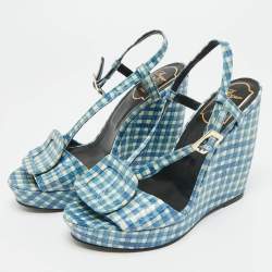 مملوكة مسبقًا Roger Vivier Gingham Size 37.5 Blue Snakeskin Embossed Leather Wedge Sandals