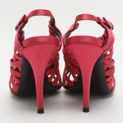 Pre Owned صندل روجيه فيفييه ساتان وردي بأشرطة مقاس 36.5