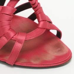 Pre Owned صندل روجيه فيفييه ساتان وردي بأشرطة مقاس 36.5