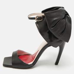 Pre Owned Roger Vivier Viv' Choc Size 39 Black Leather Ankle Strap Sandals