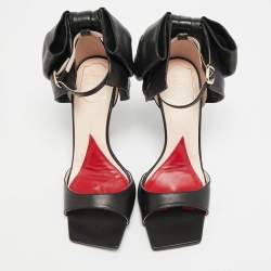 Pre Owned Roger Vivier Viv' Choc Size 39 Black Leather Ankle Strap Sandals