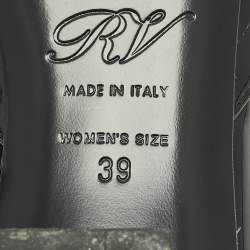 Pre Owned حذاء سلايد روجر فيفييه جلد لامع أسود بيلي فيفييه مقاس 39