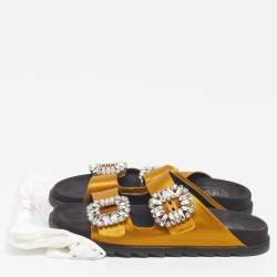مملوكة مسبقًا Roger Vivier Slidy Viv Size 38 Yellow Satin Flat Sandals