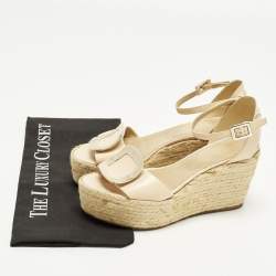 Pre Owned Roger Vivier Chips Size 36 Beige Leather Wedge Sandals