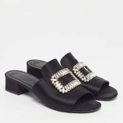 مملوكة مسبقًا صندل سلايد روجر فيفييه مزخرف كريستال ساتان أسود مقاس 41