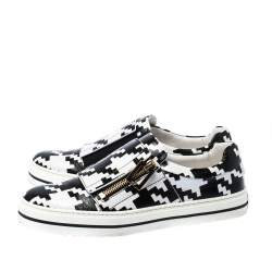 Roger Vivier Monochrome Houndstooth Print Python Embossed Leather Viv Slip On Sneakers Size 37