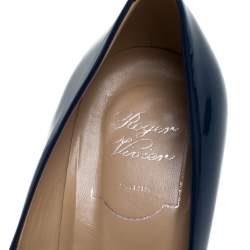 Pre Owned Roger Vivier Blue Patent Leather Belle Trompette Pumps Size 37.5