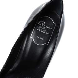 Pre Owned Roger Vivier Black Patent Leather Belle Pumps Size 40.5