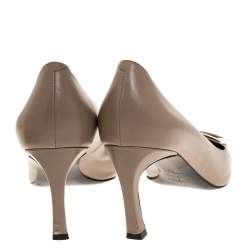 Pre Owned Roger Vivier Beige Leather Square Toe Pumps Size 40.5