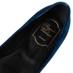 Pre Owned Roger Vivier Blue Velvet Dec Flower Crystal Embellished Pointed Toe Ballet Flats Size 37